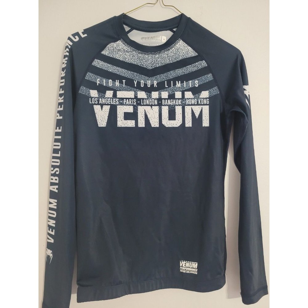 Venum Rash Guard Compression Long Sleeve Size Medium - Navy And White EUC
